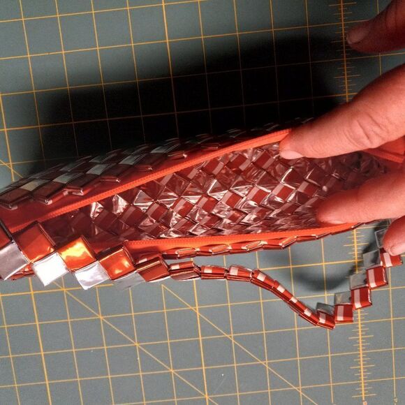 "Bubble Gum" wrapper purse - Picture 2 of 7